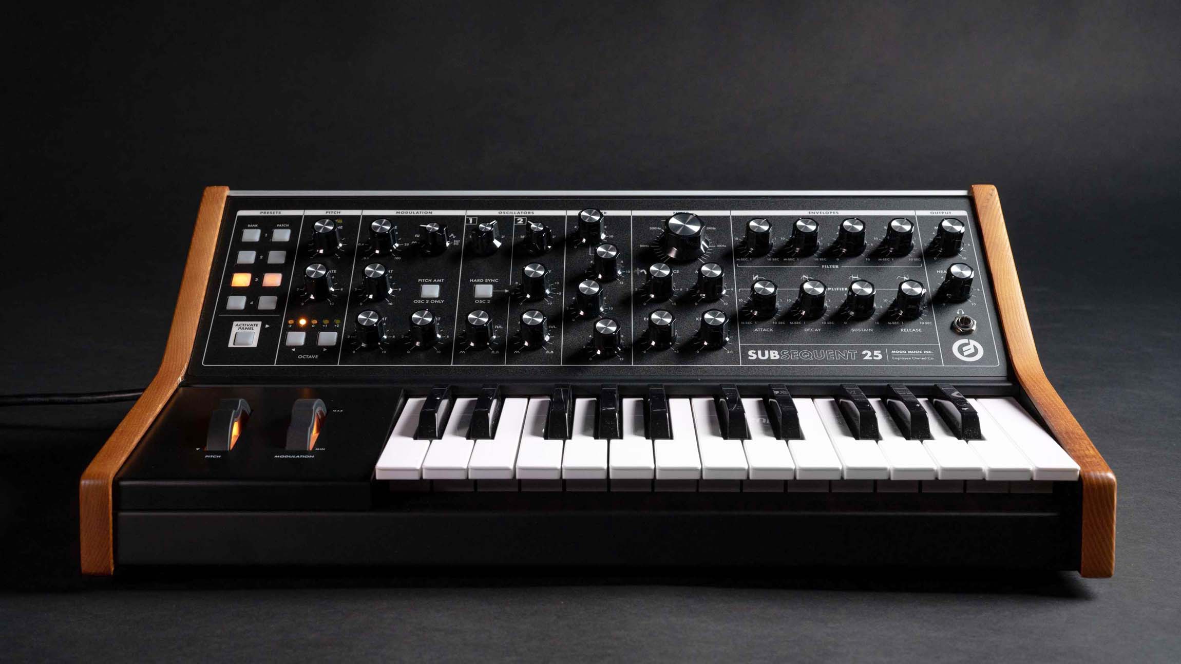 ☆美品☆Moog Subsequent 25 廃盤モデル Moog Subsequent 25 - parafoniczny kompaktowy syntezator analogowy
